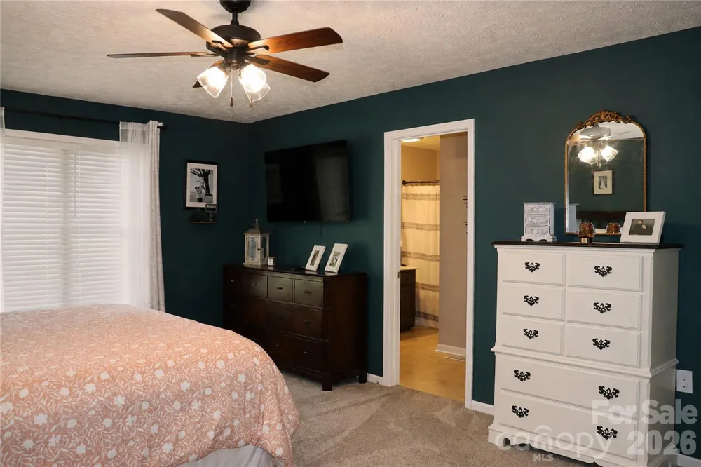 2135 Olde Farm Road SE Hudson, NC 28638