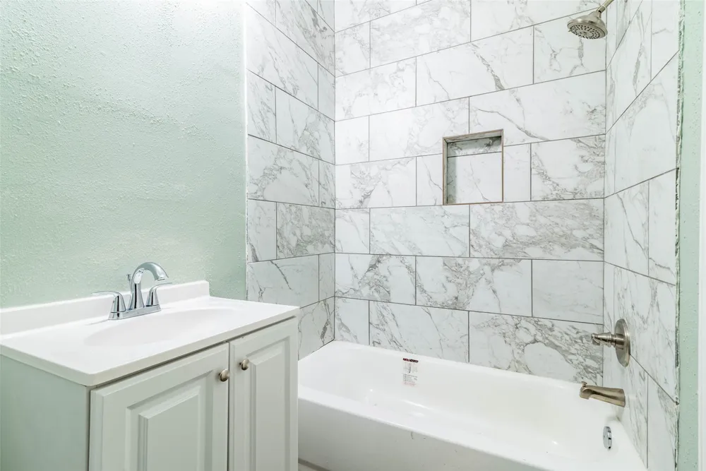 1457 W Austin Street Paris, TX 75460