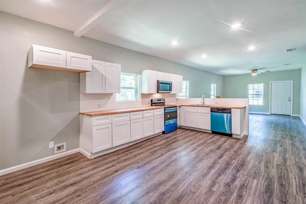 1457 W Austin Street Paris, TX 75460