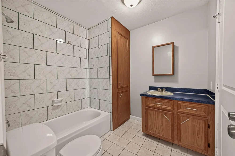1449 Mesquite Street Houston, TX 77093