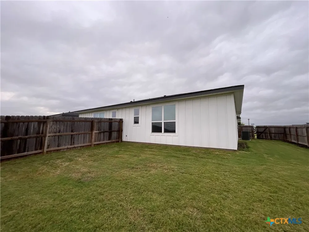 318 Dolphin Drive #A Temple, TX 76501