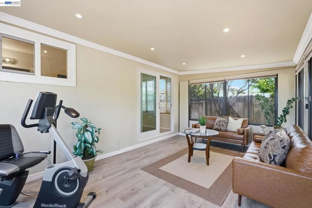 18160 Hunter Ave San Lorenzo, CA 94541