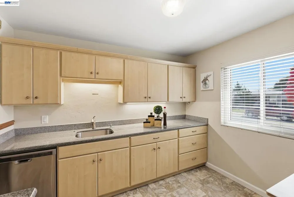 18160 Hunter Ave San Lorenzo, CA 94541