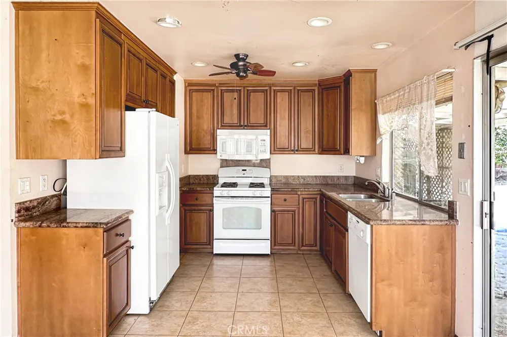 6972 Manhattan Drive Riverside, CA 92506