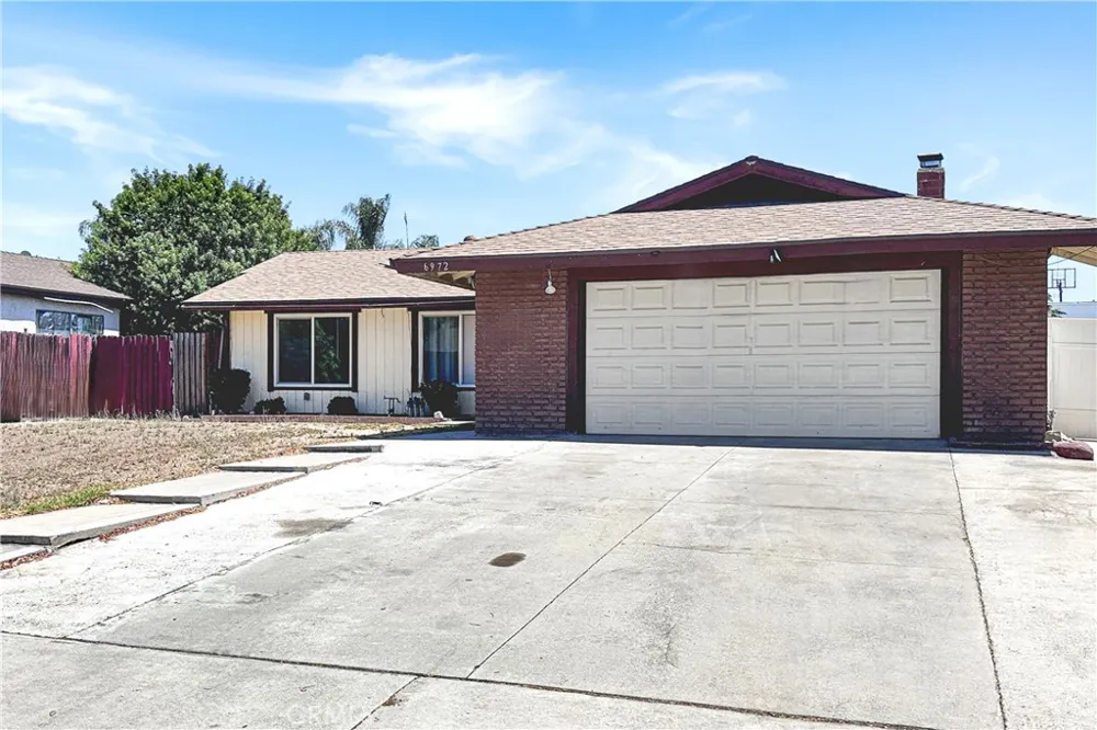 6972 Manhattan Drive Riverside, CA 92506