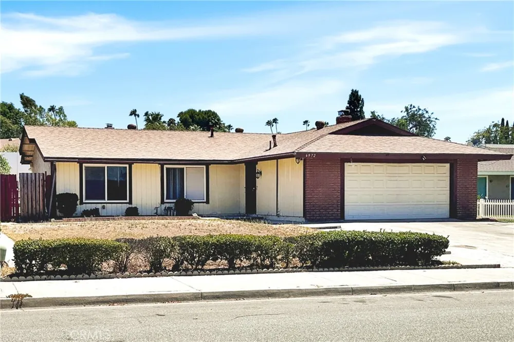 6972 Manhattan Drive Riverside, CA 92506