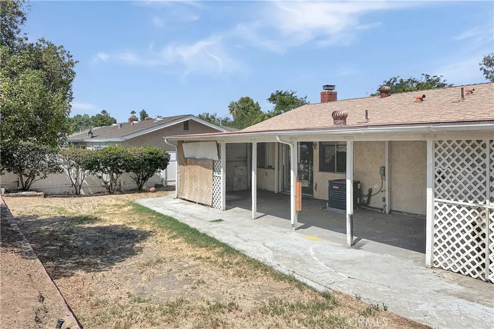 6972 Manhattan Drive Riverside, CA 92506