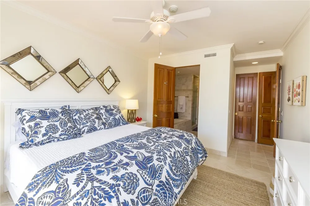 1110 Esplanade #9 Redondo Beach, CA 90277