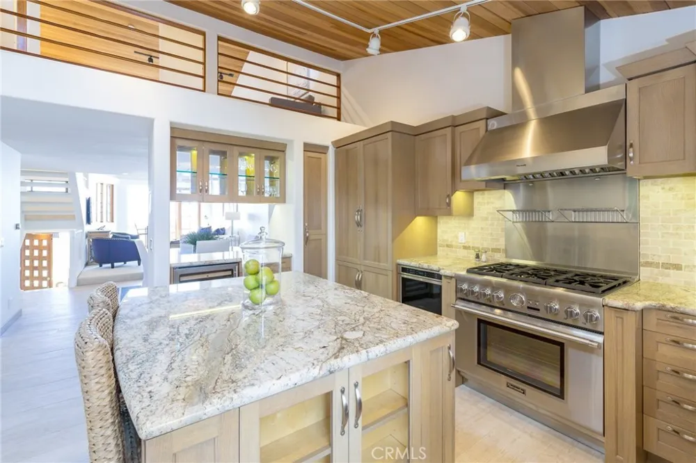 1110 Esplanade #9 Redondo Beach, CA 90277