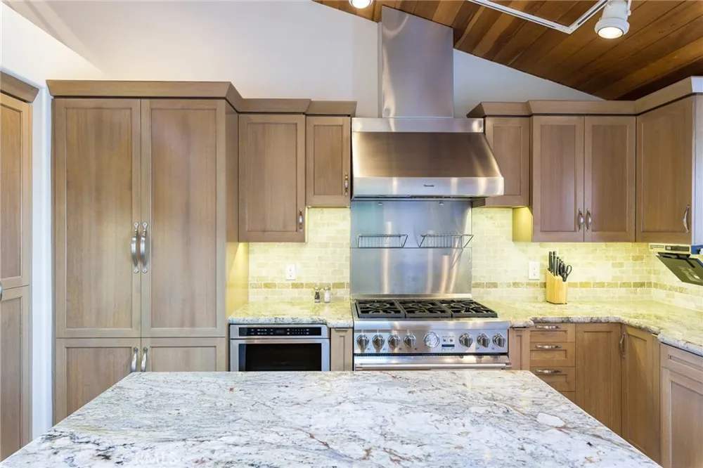 1110 Esplanade #9 Redondo Beach, CA 90277