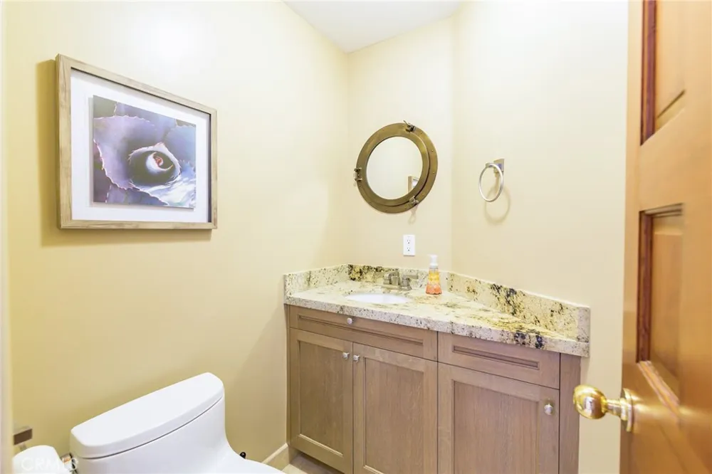 1110 Esplanade #9 Redondo Beach, CA 90277