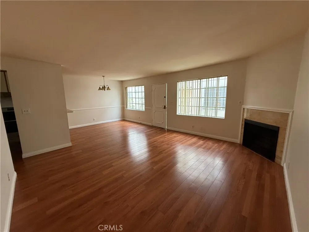 14758 Magnolia Blvd #104 Sherman Oaks, CA 91403