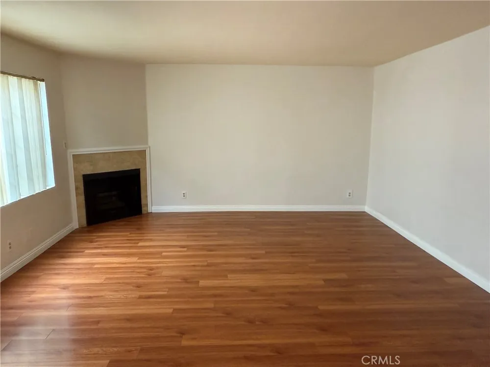 14758 Magnolia Blvd #104 Sherman Oaks, CA 91403