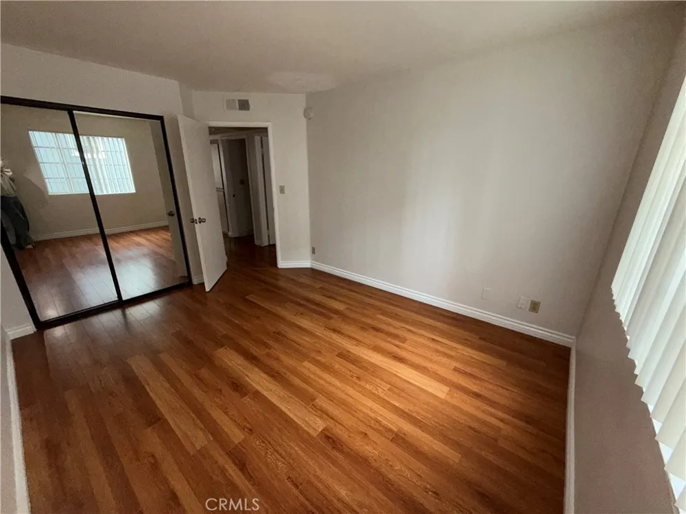 14758 Magnolia Blvd #104 Sherman Oaks, CA 91403