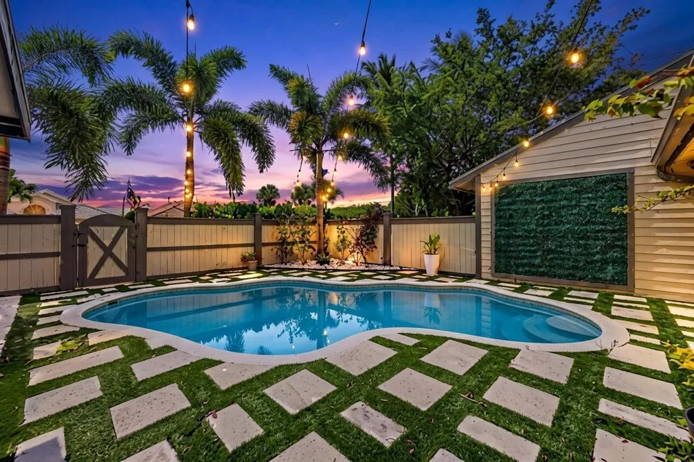 13400 Bedford Mews Court Wellington, FL 33414