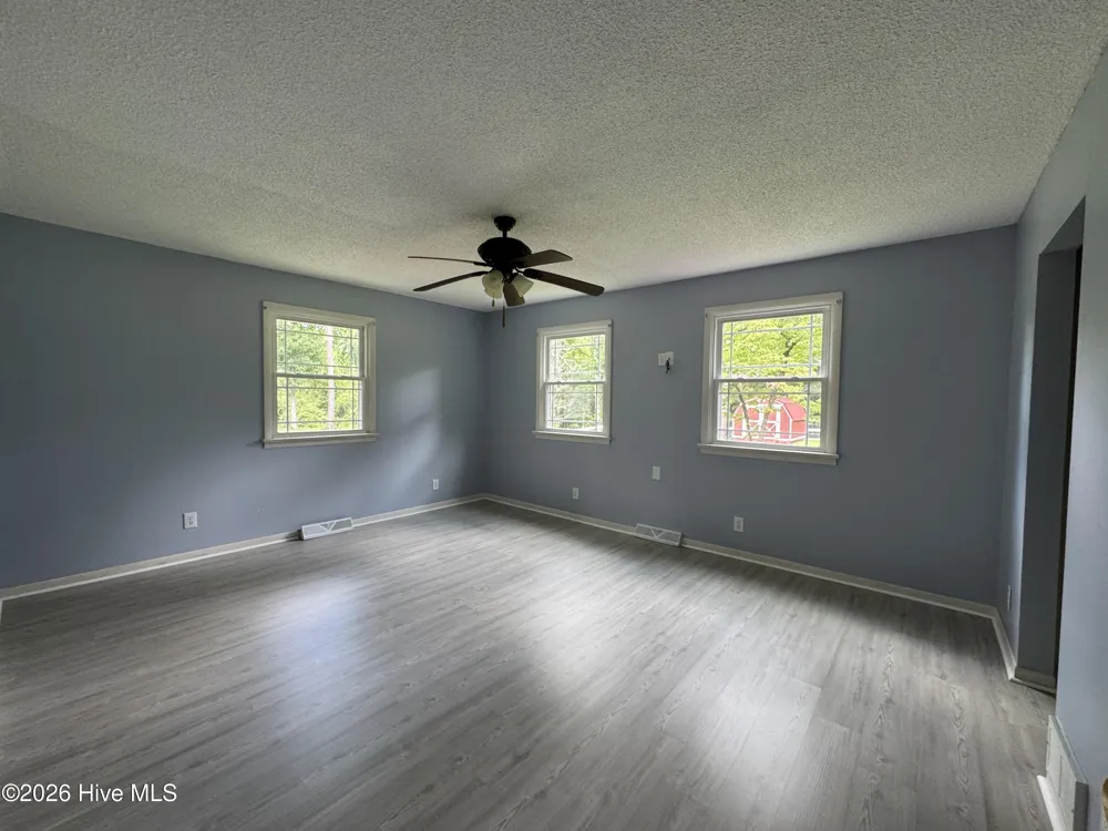 118 Oakwood Drive Havelock, NC 28532