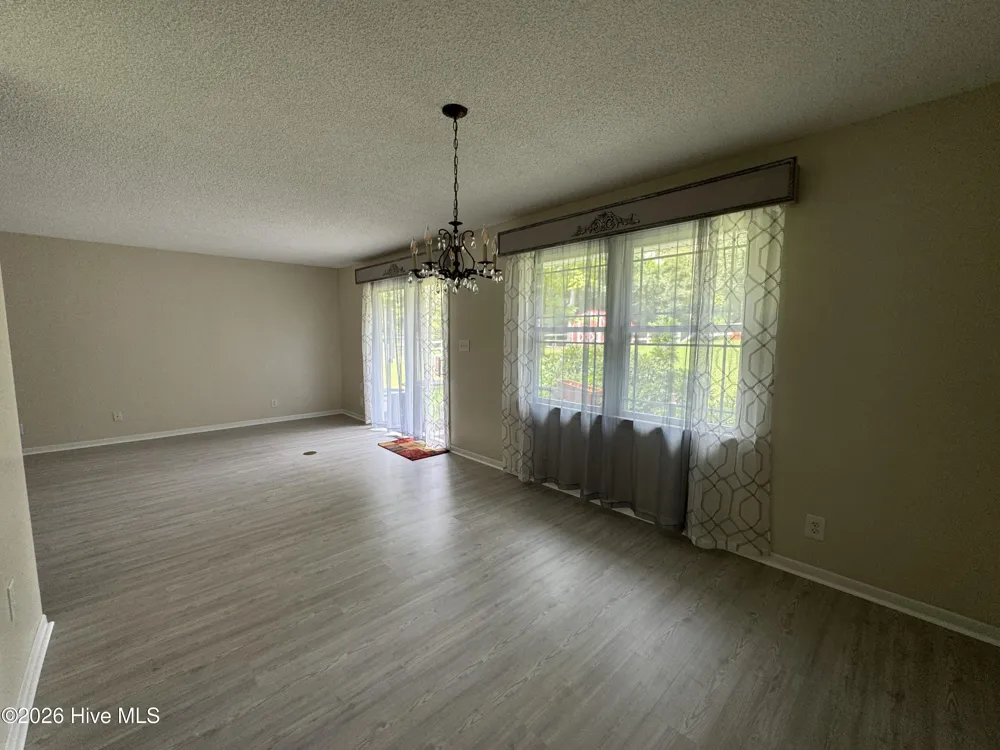 118 Oakwood Drive Havelock, NC 28532