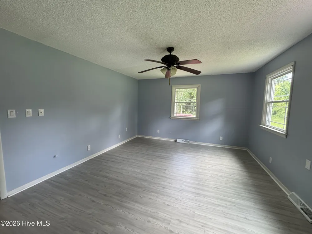 118 Oakwood Drive Havelock, NC 28532