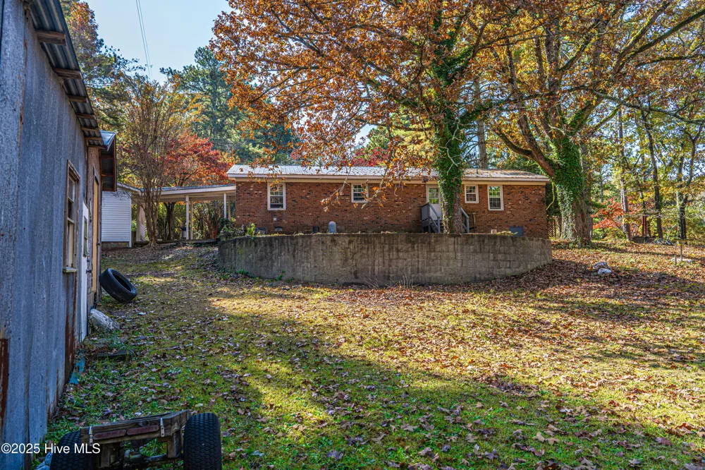 806 Currie Street Carthage, NC 28327