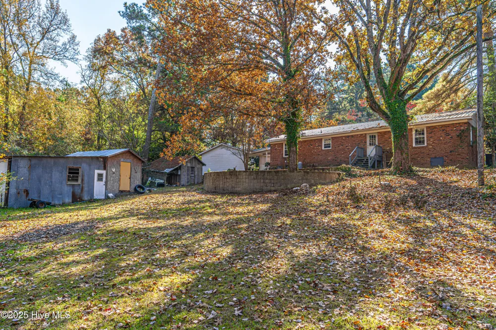 806 Currie Street Carthage, NC 28327
