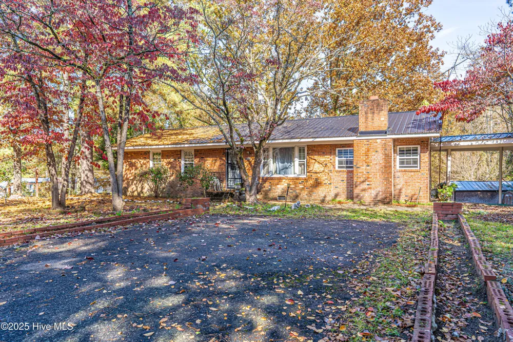 806 Currie Street Carthage, NC 28327