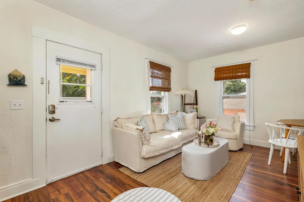 1211 FLORIDA AVENUE West Palm Beach, FL 33401