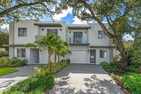 828 SW 30TH STREET