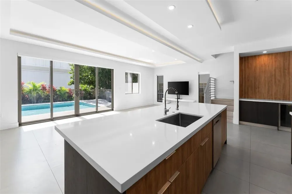 828 SW 30TH STREET Fort Lauderdale, FL 33315