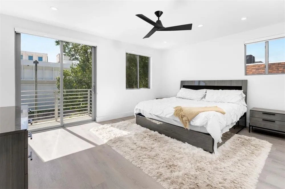 828 SW 30TH STREET Fort Lauderdale, FL 33315