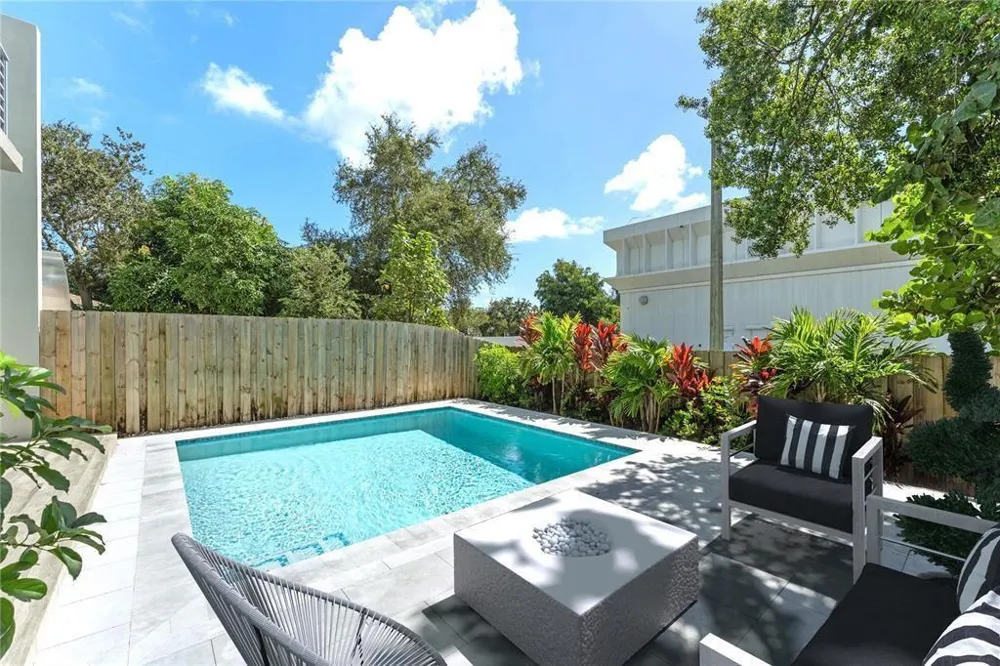 828 SW 30TH STREET Fort Lauderdale, FL 33315