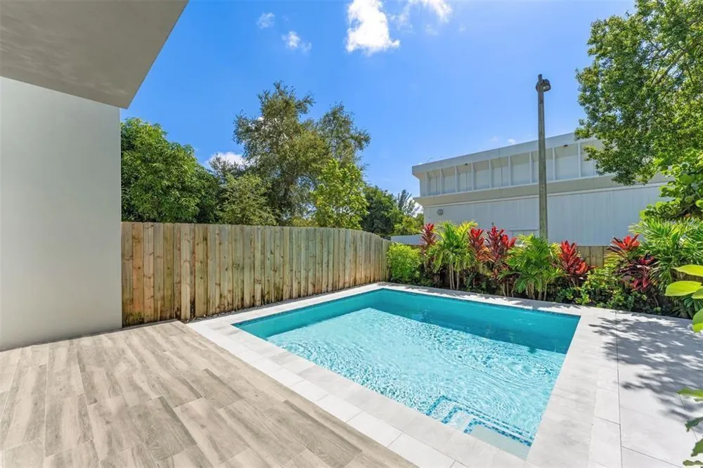 828 SW 30TH STREET Fort Lauderdale, FL 33315