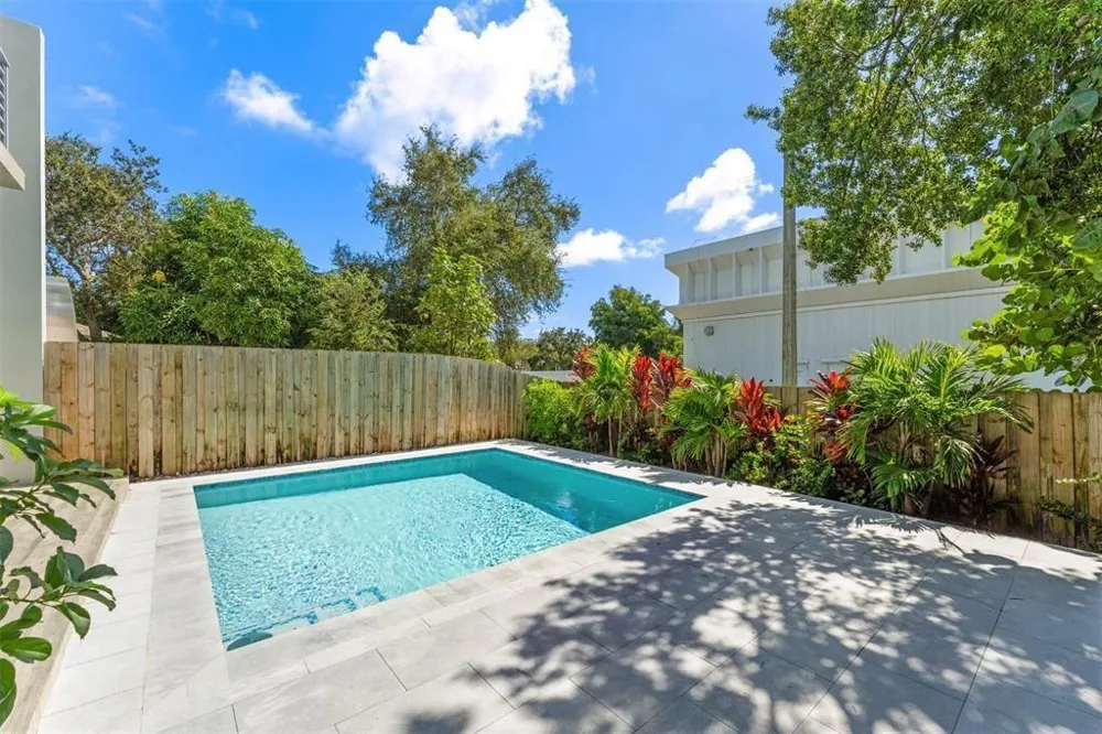 828 SW 30TH STREET Fort Lauderdale, FL 33315