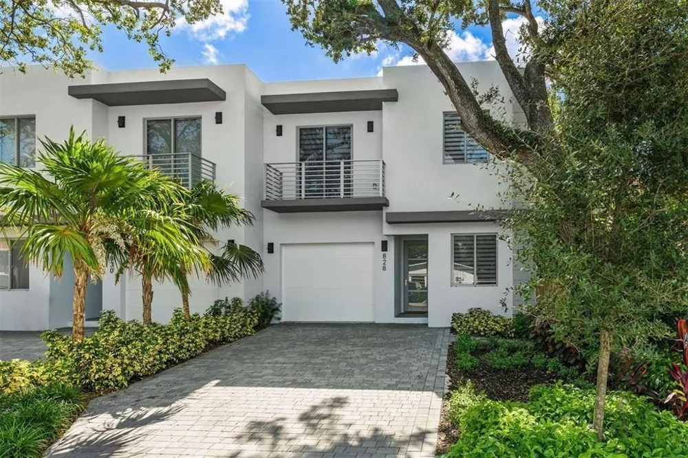 828 SW 30TH STREET Fort Lauderdale, FL 33315