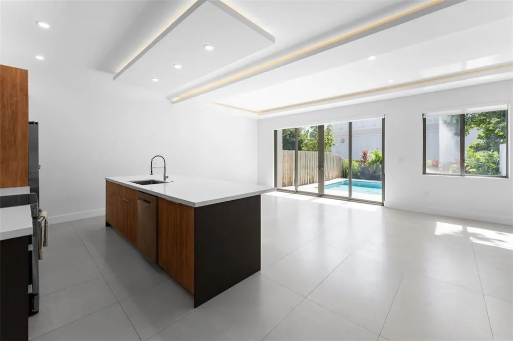 828 SW 30TH STREET Fort Lauderdale, FL 33315