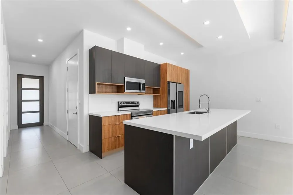 828 SW 30TH STREET Fort Lauderdale, FL 33315