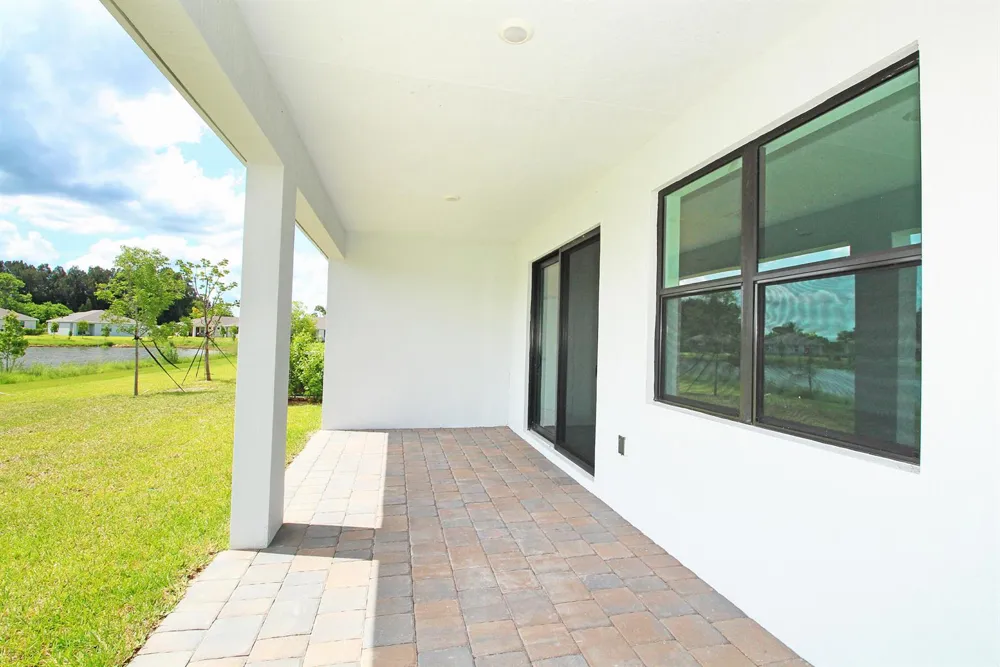 5929 SE Sky Blue Circle E Stuart, FL 34997
