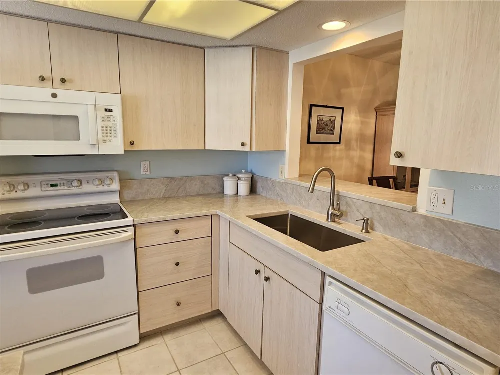 756 AVENIDA ESTANCIA #162 Venice, FL 34292