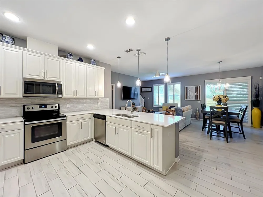 17457 CHATEAU PINE WAY Clermont, FL 34711