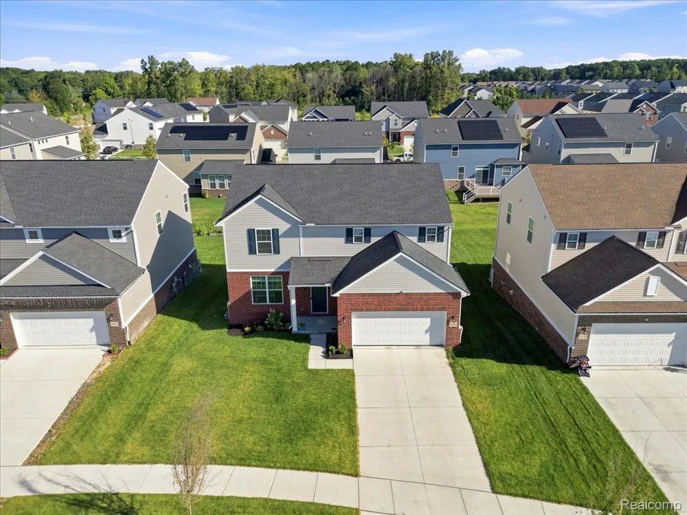 58802 Falabella Drive Lyon Charter Township, MI 48178