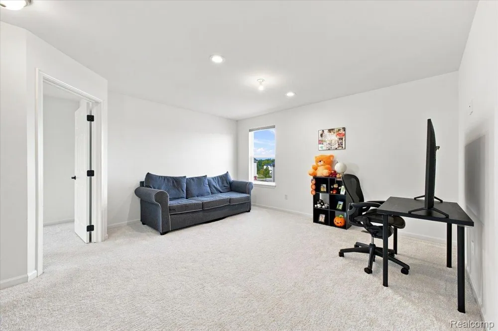 58802 Falabella Drive Lyon Charter Township, MI 48178