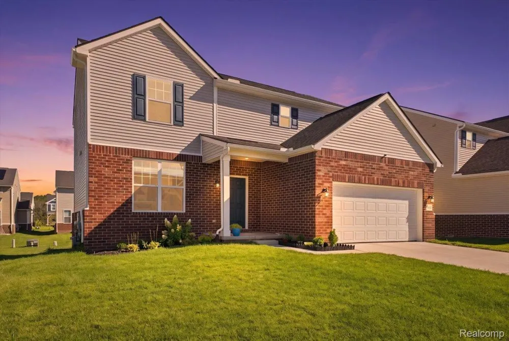 58802 Falabella Drive Lyon Charter Township, MI 48178