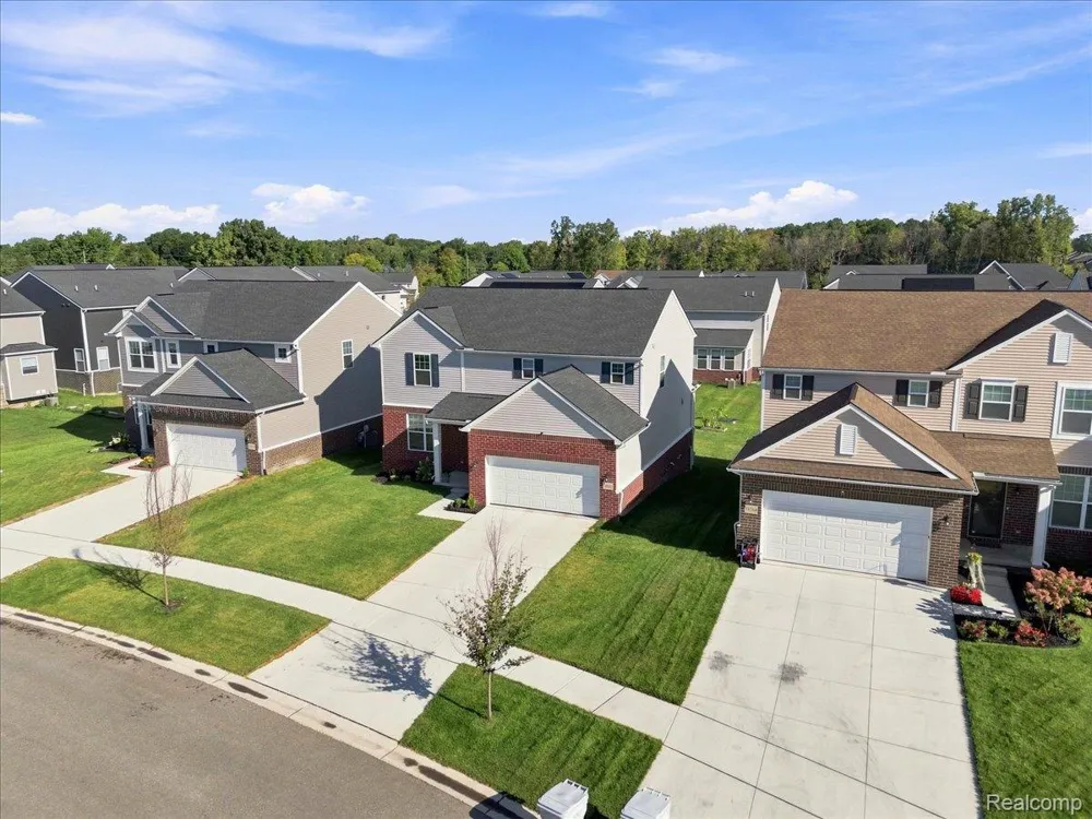58802 Falabella Drive Lyon Charter Township, MI 48178