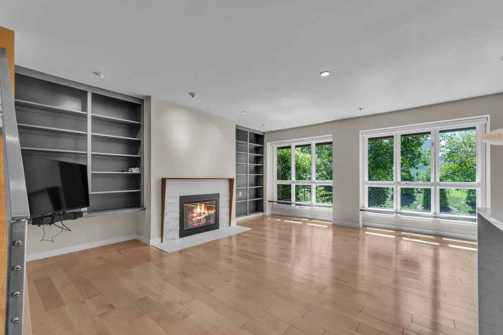 676 Greenhills Drive Ann Arbor City, MI 48105