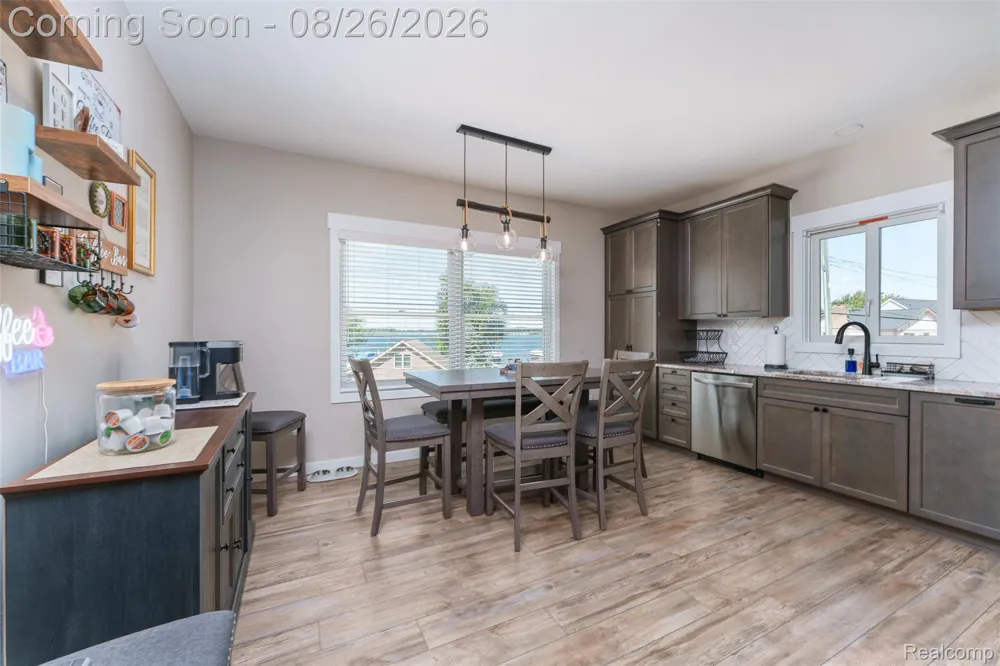 454 E Shore Drive Northfield Township, MI 48189