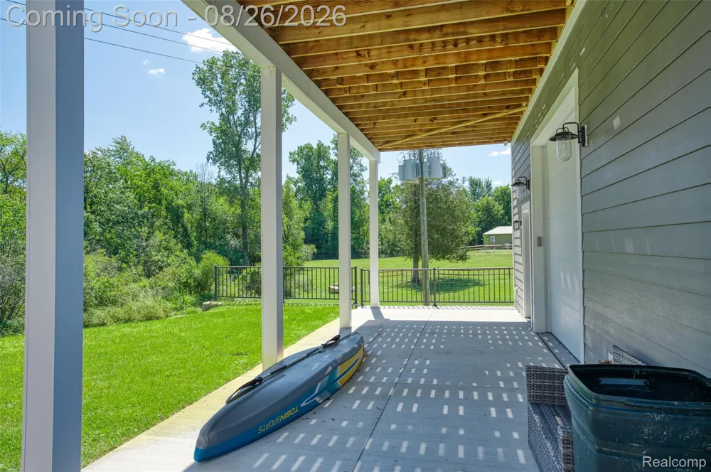 454 E Shore Drive Northfield Township, MI 48189