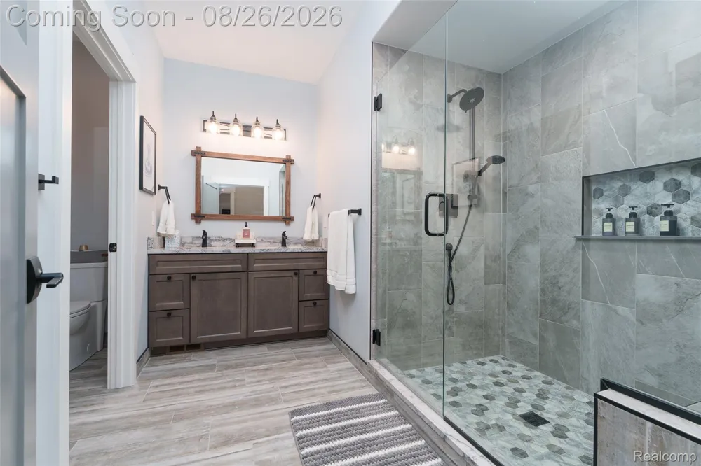 454 E Shore Drive Northfield Township, MI 48189