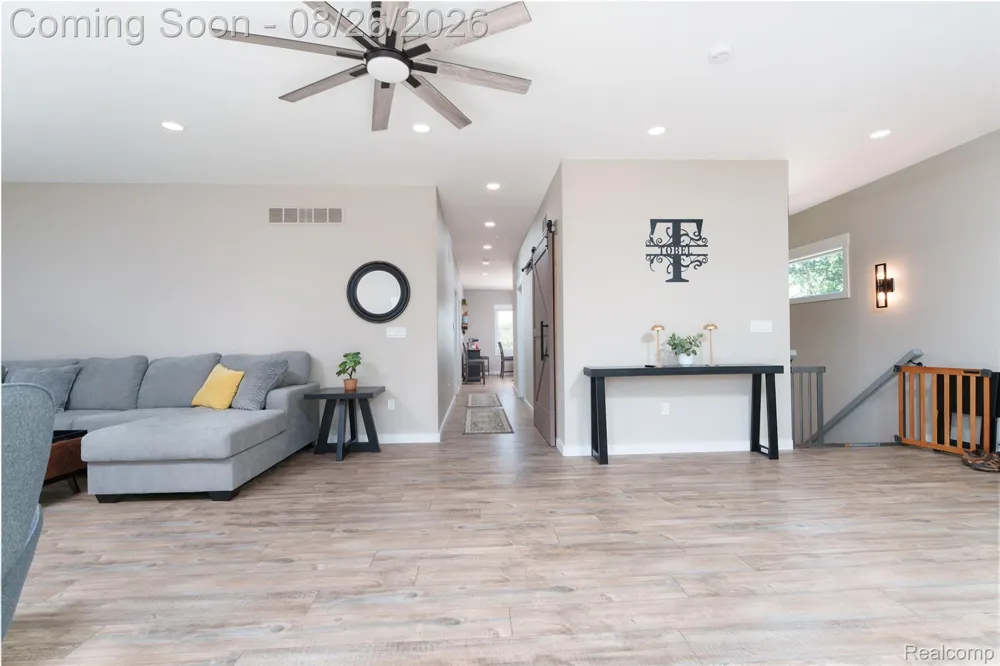 454 E Shore Drive Northfield Township, MI 48189