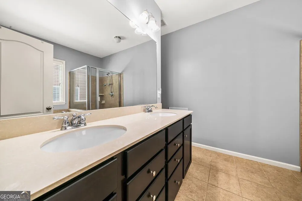 173 Heritage Pointe Woodstock, GA 30189