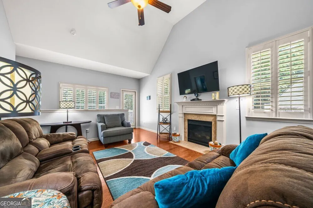 173 Heritage Pointe Woodstock, GA 30189