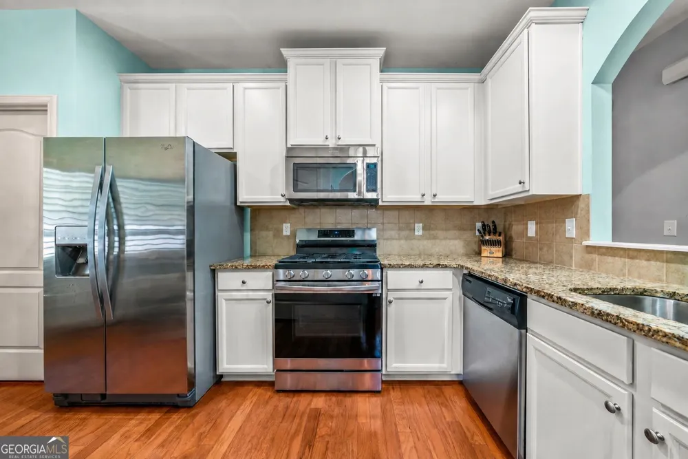 173 Heritage Pointe Woodstock, GA 30189
